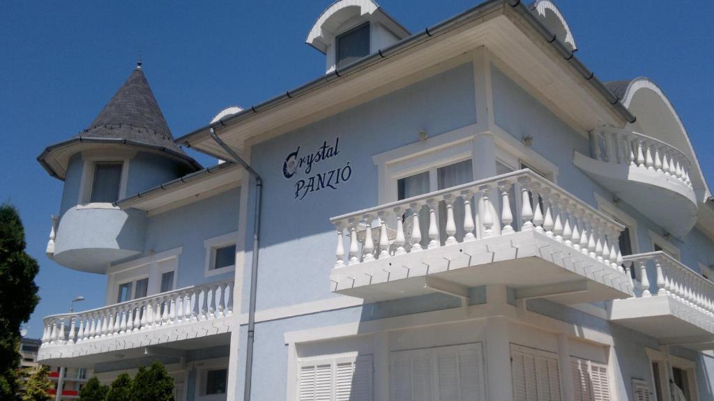 Bed and Breakfast Crystal Es Susanne Panzio Шиофок Экстерьер фото
