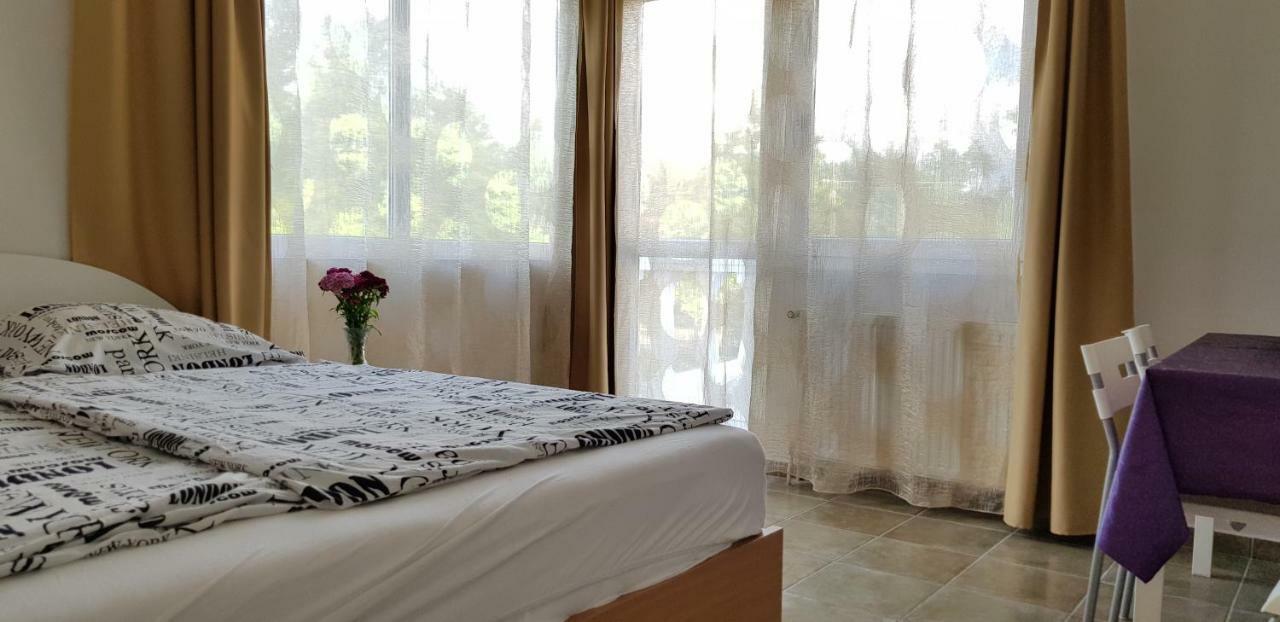 Bed and Breakfast Crystal Es Susanne Panzio Шиофок Экстерьер фото